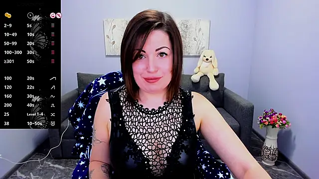 Snapshot of Emily_Midlton chatting on 10/11/25, 07:20 Emily Midlton online show from 10/11/25, 07:20