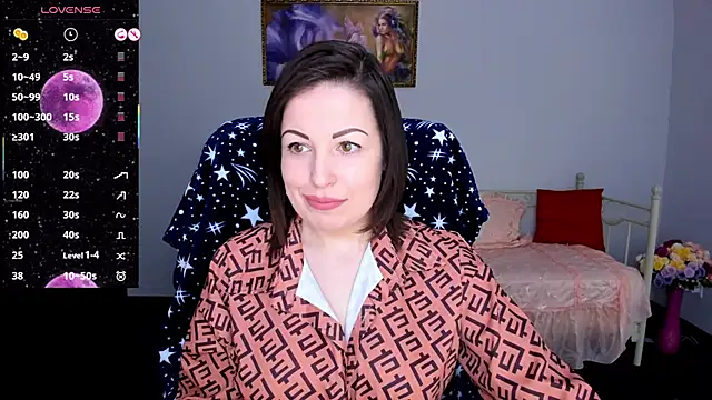 Snapshot of Emily_Midlton chatting on 03/03/25, 07:24 Emily Midlton online show from 03/03/25, 07:24