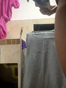 Berry Bans online show from 11/25/25, 11:37