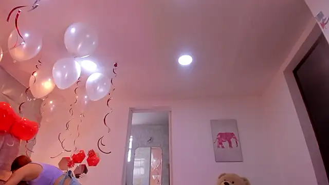 Charlotte Ice1 online show from 02/17/26, 03:53