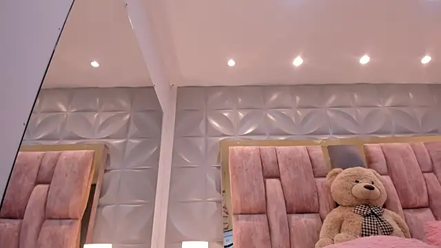 Charlotte Ice1 online show from 03/10/26, 03:27