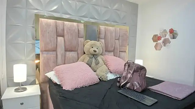 Charlotte Ice1 online show from 03/16/26, 03:48