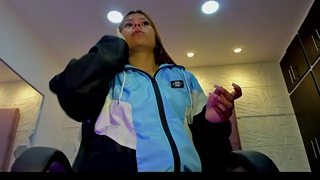 Charlotte Ice1 online show from 09/30/25, 03:18