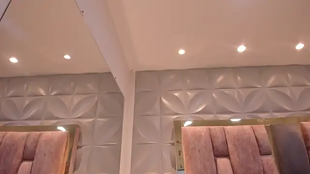 Charlotte Ice1 online show from 03/06/26, 03:40