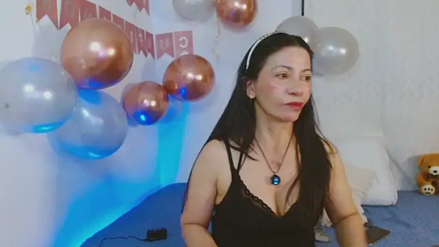 Snapshot of cattaleya1476 chatting on 10/05/25, 03:25 cattaleya1476 online show from 10/05/25, 03:25