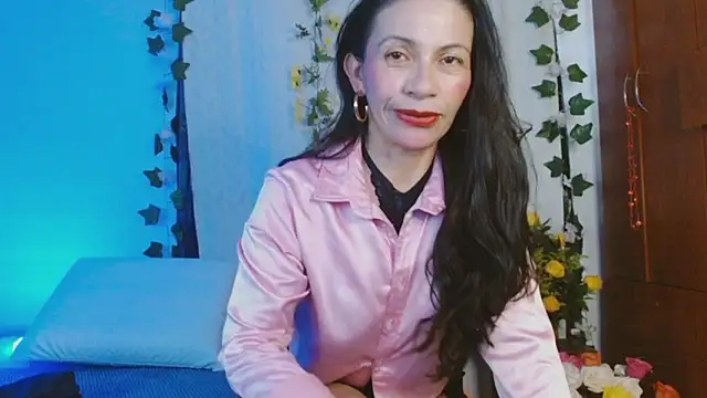 Snapshot of cattaleya1476 chatting on 03/05/25, 02:45 cattaleya1476 online show from 03/05/25, 02:45