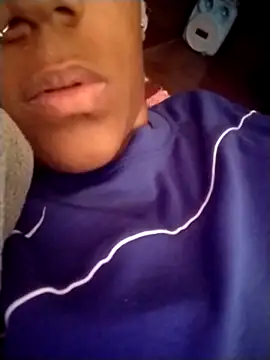 Snapshot of -_Anny_- chatting on 11/07/25, 04:00 - Anny - online show from 11/07/25, 04:00