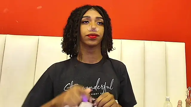 Snapshot of Jhon-Santana chatting on 10/10/25, 01:23 Jhon-Santana online show from 10/10/25, 01:23