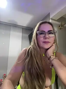 LARIANA RIVERA23 online show from 03/19/25, 06:14