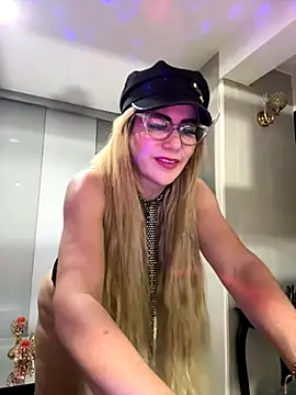 LARIANA RIVERA23 online show from 09/09/25, 04:00