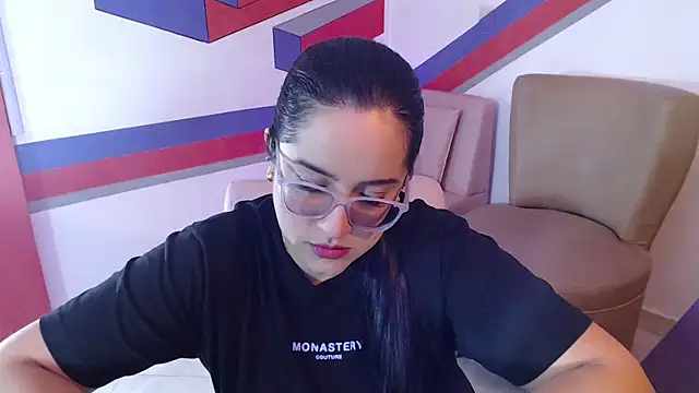 Snapshot of Sofiia_davis23 chatting on 12/10/24, 01:00 Sofiia davis23 online show from 12/10/24, 01:00