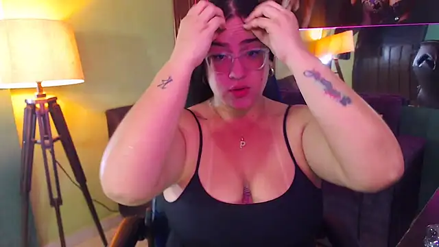 Sofiia davis23 online show from 12/22/25, 01:44