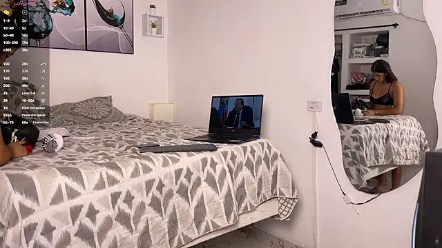 wendy alejo1712 online show from 11/14/25, 12:14