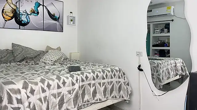 wendy alejo1712 online show from 11/11/25, 01:44