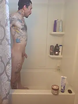 hungandtatted666 online show from 10/22/25, 04:06