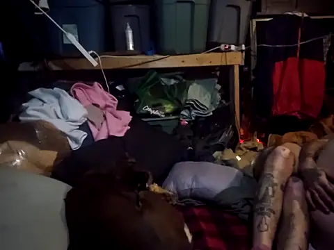 hungandtatted666 online show from 09/10/25, 11:42