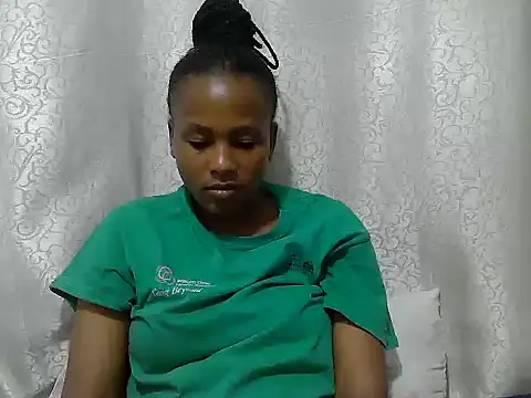 Snapshot of tinabestdoll chatting on 11/28/25, 04:29 tinabestdoll online show from 11/28/25, 04:29