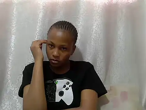 Snapshot of tinabestdoll chatting on 10/18/25, 11:12 tinabestdoll online show from 10/18/25, 11:12