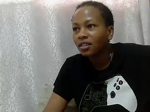 Snapshot of tinabestdoll chatting on 09/17/25, 10:17 tinabestdoll online show from 09/17/25, 10:17