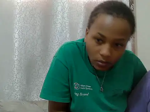 Snapshot of tinabestdoll chatting on 09/10/25, 11:31 tinabestdoll online show from 09/10/25, 11:31