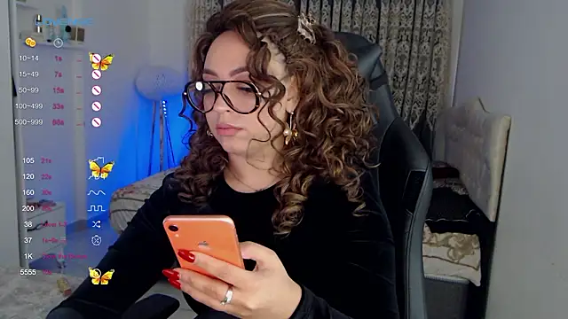  Just a queen 3 online show from 02/03/26, 07:24