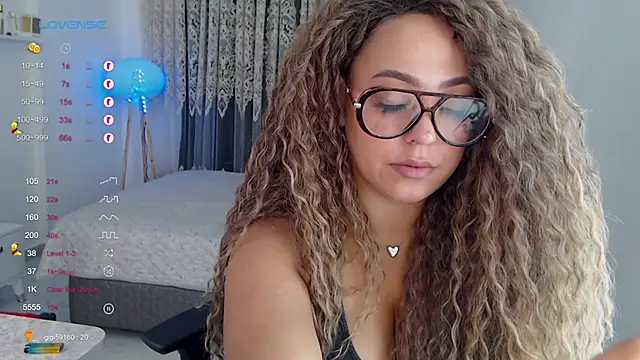  Just a queen 3 online show from 11/16/25, 07:13