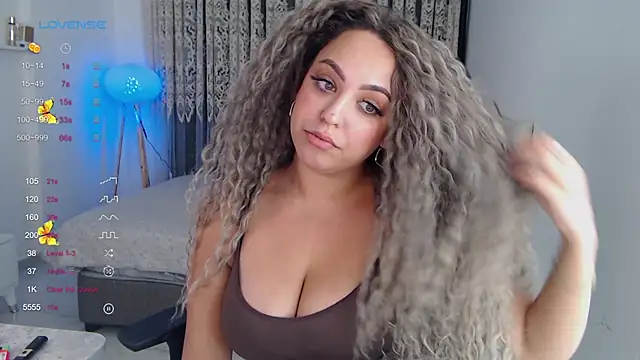  Just a queen 3 online show from 11/07/25, 04:11