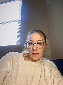 Snapshot of sage__marie chatting on 02/28/25, 01:58 sage marie online show from 02/28/25, 01:58