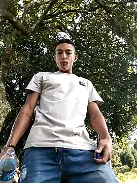 Demiansteven2 online show from 11/22/25, 08:29