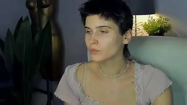 Snapshot of sarah_perfect chatting on 10/09/25, 02:17 sarah perfect online show from 10/09/25, 02:17