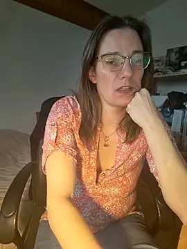 SpiceLea online show from 02/18/25, 12:28