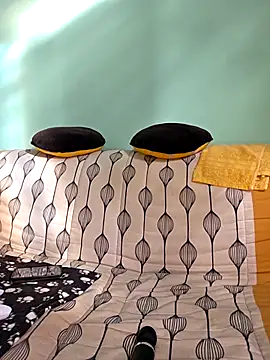 SpiceLea online show from 12/03/25, 01:43