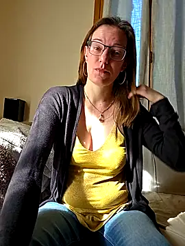 SpiceLea online show from 03/17/26, 09:45