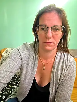 SpiceLea online show from 11/10/25, 02:22