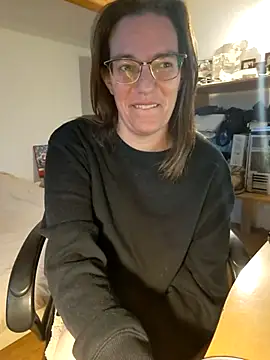 SpiceLea online show from 03/07/25, 04:55