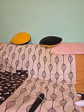 SpiceLea online show from 12/14/25, 02:44