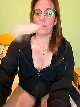 SpiceLea online show from 02/05/26, 01:18