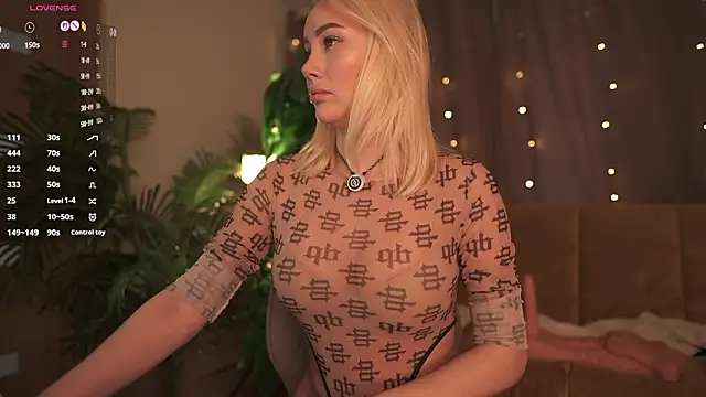 Snapshot of Bestie_Online chatting on 03/04/26, 05:59 Bestie Online online show from 03/04/26, 05:59