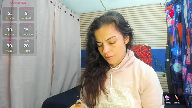 Snapshot of rosse_2504 chatting on 07/17/26, 12:35 rosse 2504 online show from 07/17/26, 12:35