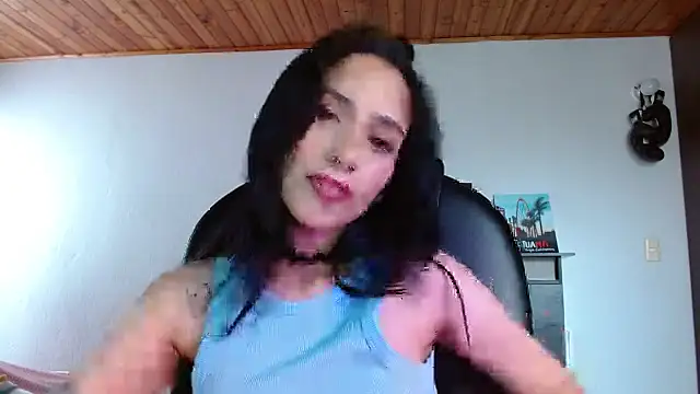 Snapshot of Ary_Pieerce chatting on 10/20/25, 07:36 Ary Pieerce online show from 10/20/25, 07:36