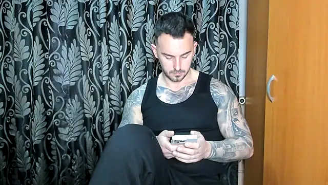 Jonmusclemaster online show from 04/10/26, 07:54