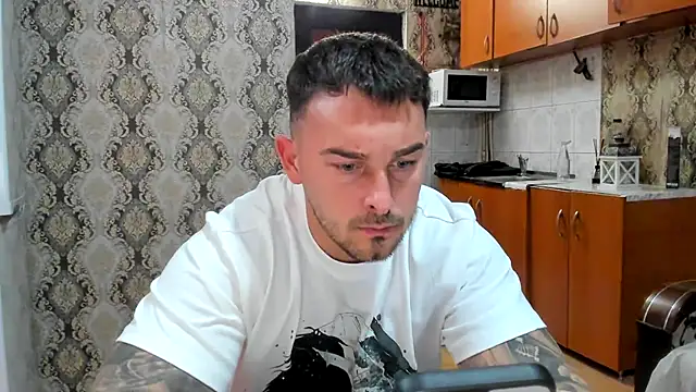 Jonmusclemaster online show from 10/27/25, 08:54