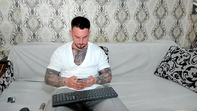 Jonmusclemaster online show from 04/15/26, 07:58