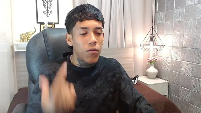 Snapshot of Alan_Cute18 chatting on 02/25/26, 12:49 Alan Cute18 online show from 02/25/26, 12:49