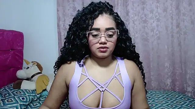 kiara milf  online show from 11/08/25, 11:30