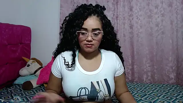 kiara milf  online show from 11/11/25, 12:38