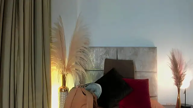 AlissaNix online show from 02/25/25, 09:58