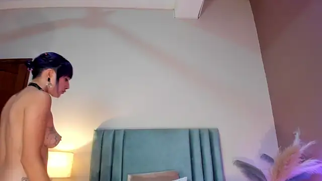 AlissaNix online show from 02/25/26, 12:33