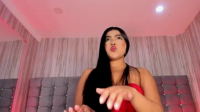 Poacahontasfg online show from 07/01/26, 03:51
