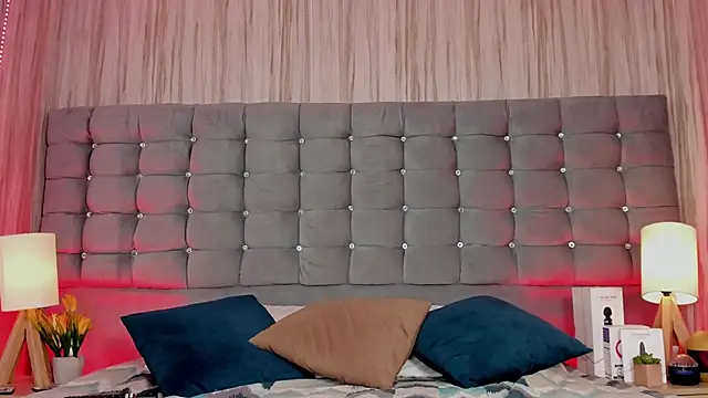 Poacahontasfg online show from 09/19/25, 04:05